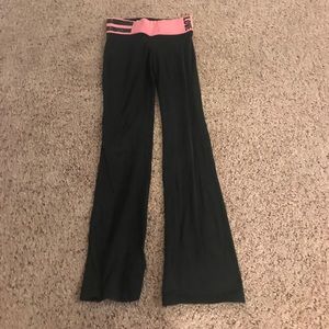 PINK yoga pants